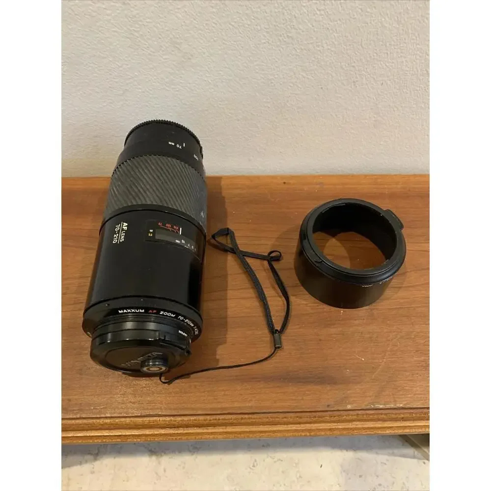 MINOLTA MAXXUM AF 'BEERCAN' 70-210MM F/4 TELEPHOTO ZOOM LENS W/ HOOD
